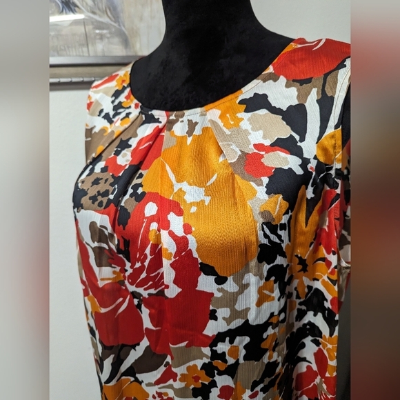Kasper Separates Floral Multicolored Sleeveless Top - Picture 3 of 7